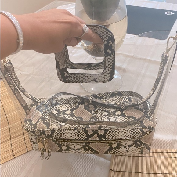 I.N.C. Transparent Satchel is a clear winner with a zippered compartments - Picture 3 of 7